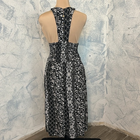 Mimi Chica Sleeveless Black Floral Dress size S - Picture 7 of 8